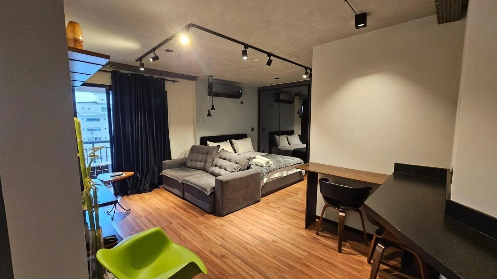 Flat Apart-Hotel La Maison D'Estan Moema Sao Paulo 0*,